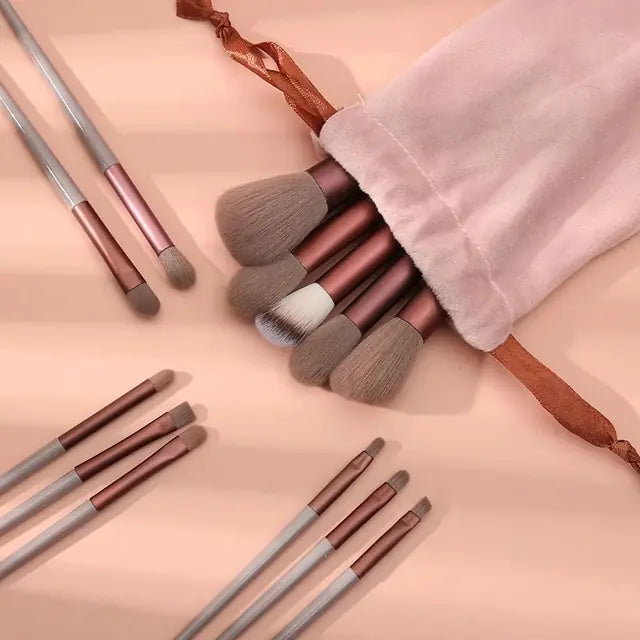 13 Soft Fluffy Makeup Brushes